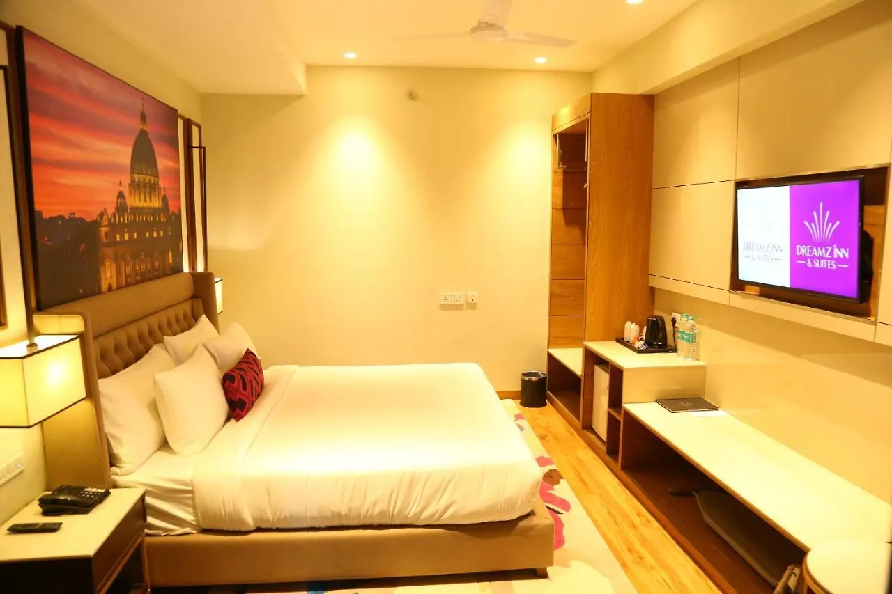Dreamz Inn&Suites Zirakpur Szálloda