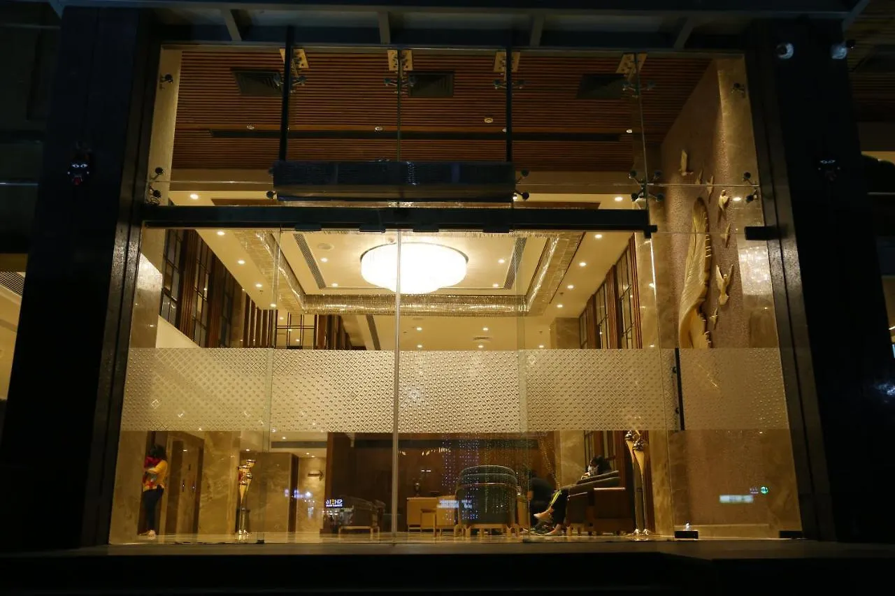 Dreamz Inn&Suites Zirakpur 4*,
