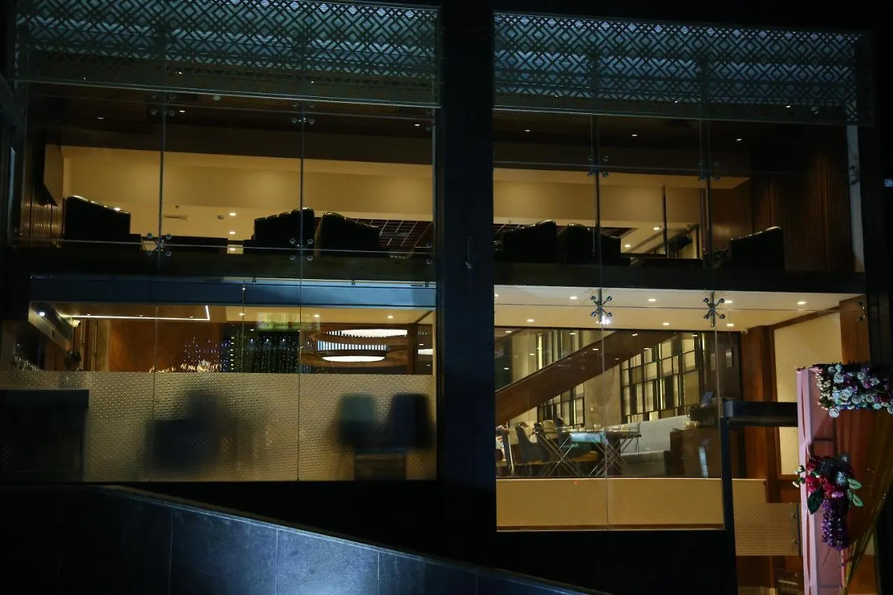 Dreamz Inn&Suites Zirakpur 4*,