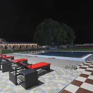 Hotel Collection O 46898 Tanishk Garden & Resort ***