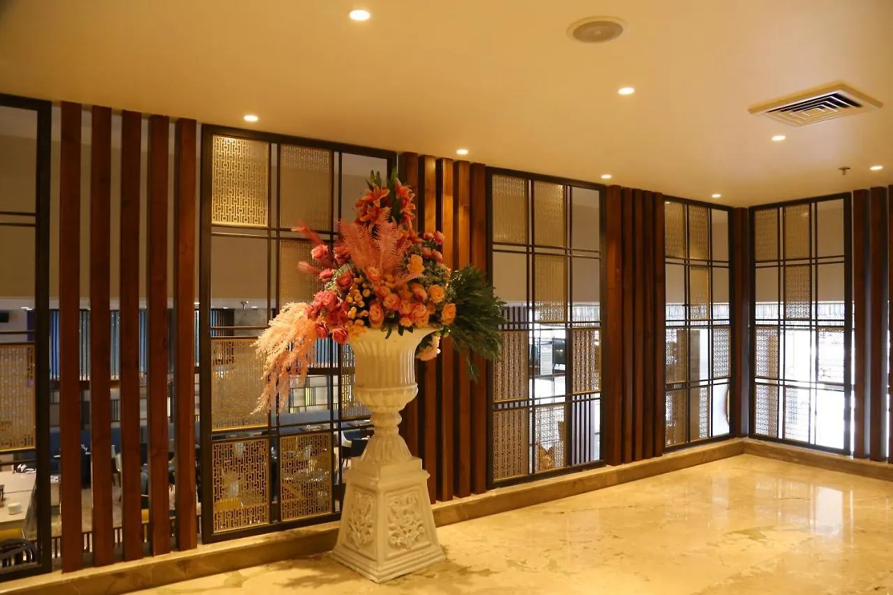 Dreamz Inn & Suites Zirakpur