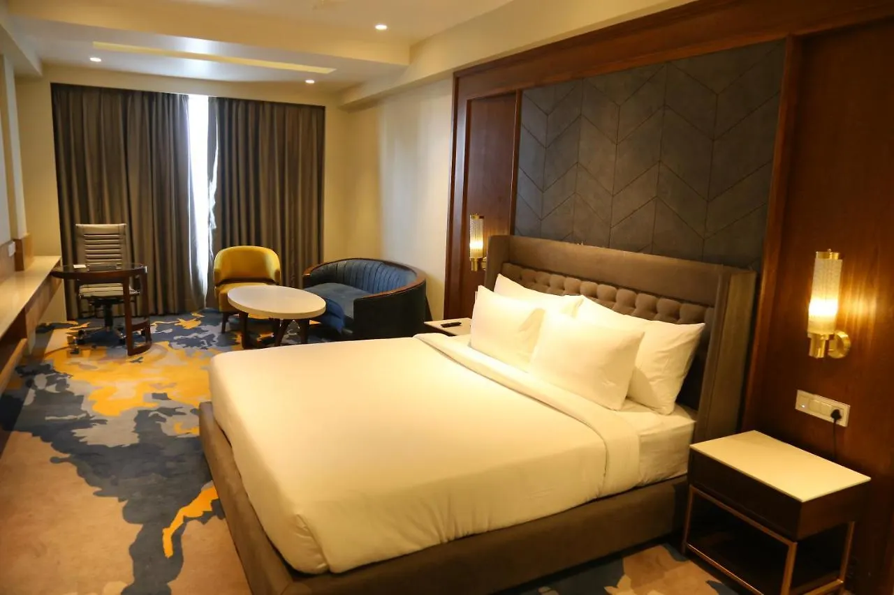 Dreamz Inn & Suites Zirakpur Hotel