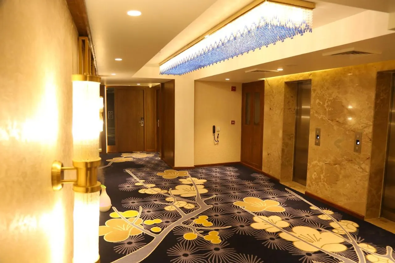 Hotel Dreamz Inn & Suites Zirakpur