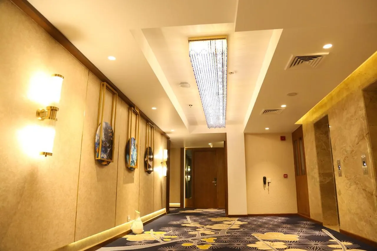 **** Hotel Dreamz Inn & Suites Zirakpur India
