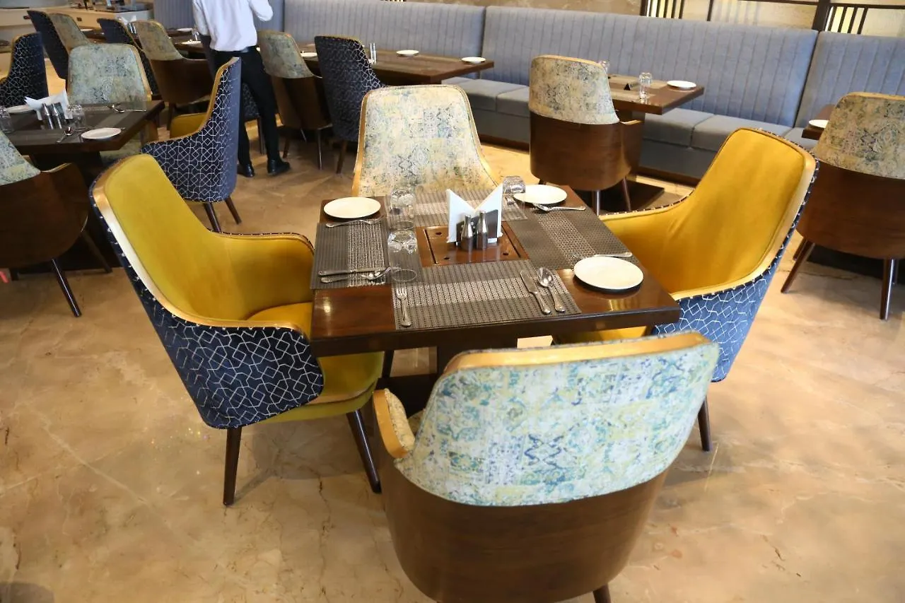Dreamz Inn & Suites Zirakpur Hotel